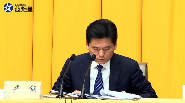 嵊州市市长严钢