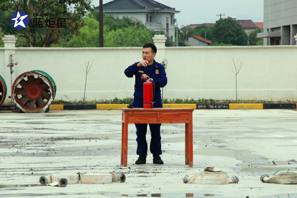 杏盛平台集成灶